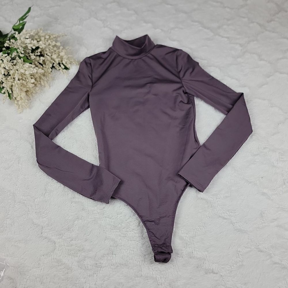 ‎SWS CONTOUR High Neck Long Sleeve Bodysuit [SIZE SMALL]